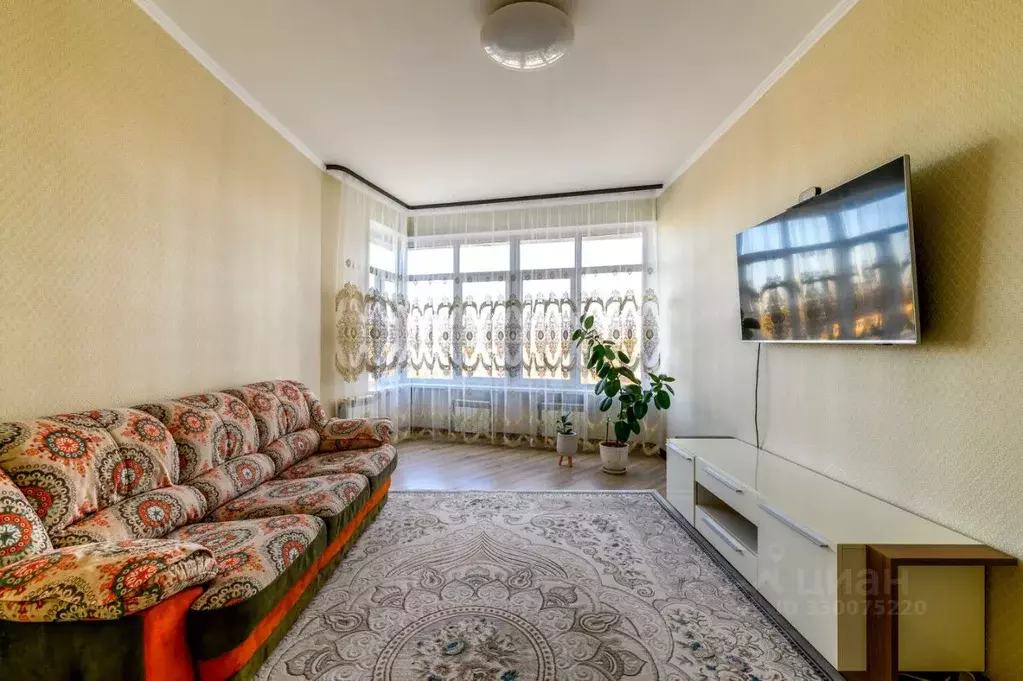 3-к кв. Татарстан, Казань ул. Оренбургский Тракт, 24В (93.7 м) - Фото 1