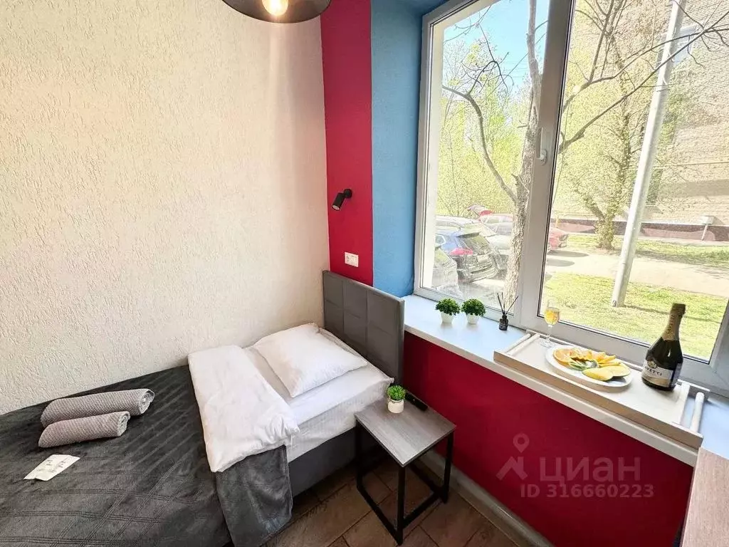 1-к кв. Москва ул. Клары Цеткин, 3 (10.0 м) - Фото 1
