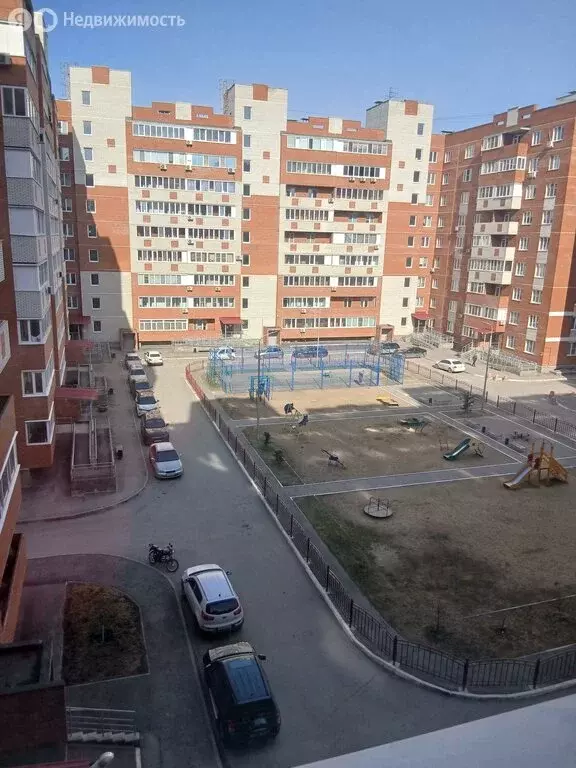 3-комнатная квартира: Омск, улица 1-ой Красной Звезды, 81 (78 м) - Фото 1