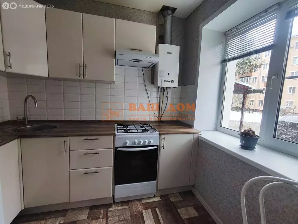 2-комнатная квартира: Тула, улица Смидович, 18 (42.2 м) - Фото 2