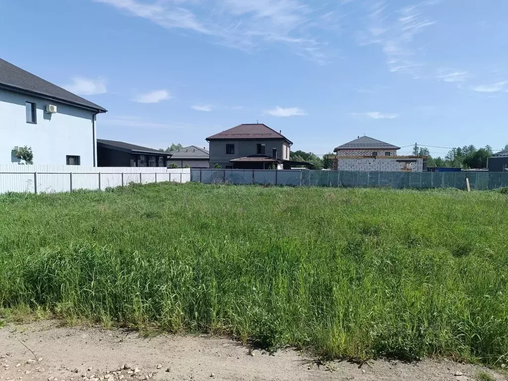 Участок в Московская область, Ленинский городской округ, с. Остров ул. ... - Фото 0