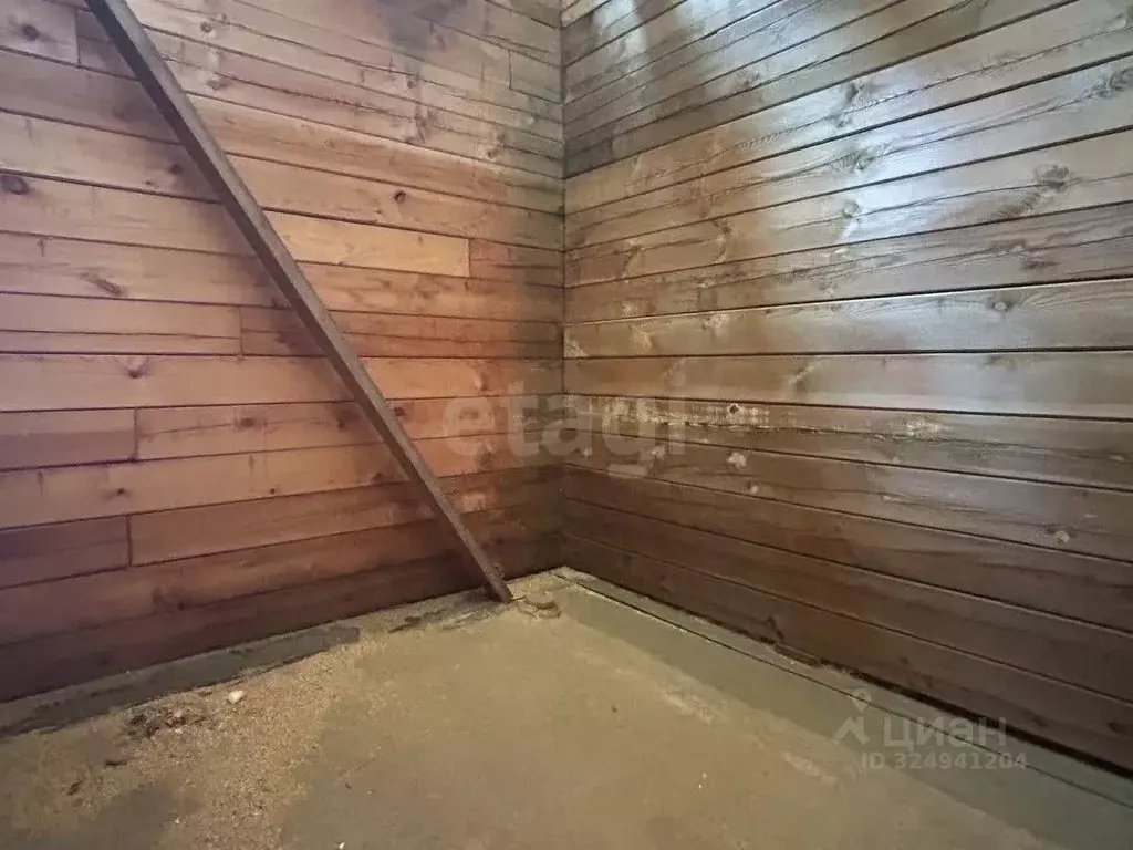 Дом в Красноярский край, Красноярск ул. Фурманова, 76 (200 м) - Фото 1