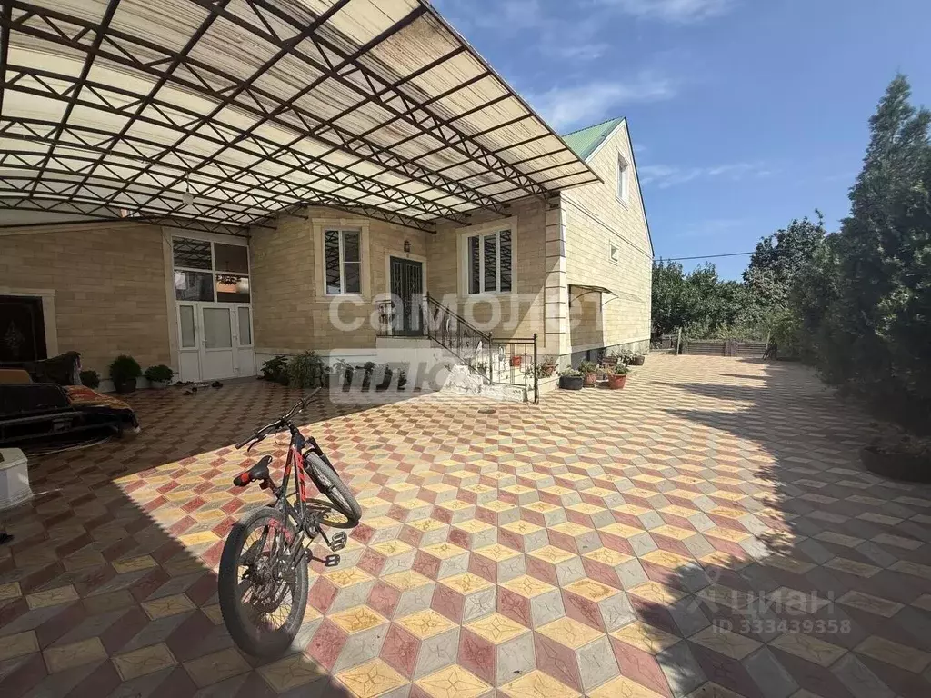 Дом в Дагестан, Каспийск Бекенезская ул., 32 (165 м) - Фото 1
