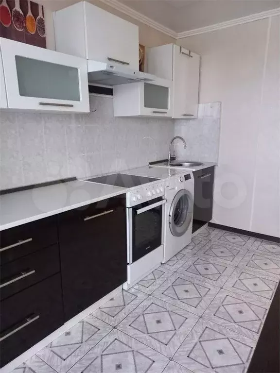 1-к. квартира, 40 м, 9/16 эт. - Фото 0