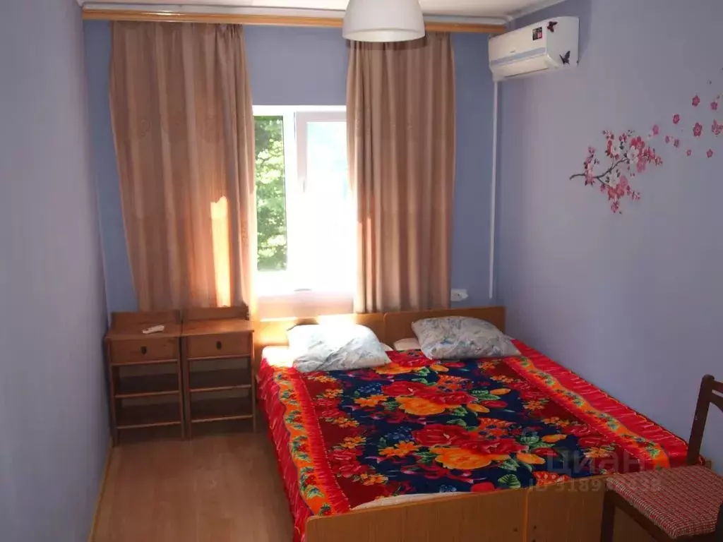Комната Краснодарский край, Сочи Совет-Квадже мкр, ул. Сибирская, 24/1 - Фото 0