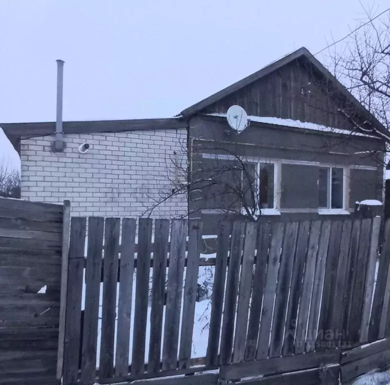 Дом в Саратовская область, Балаковский район, с. Красный Яр ул. ... - Фото 0