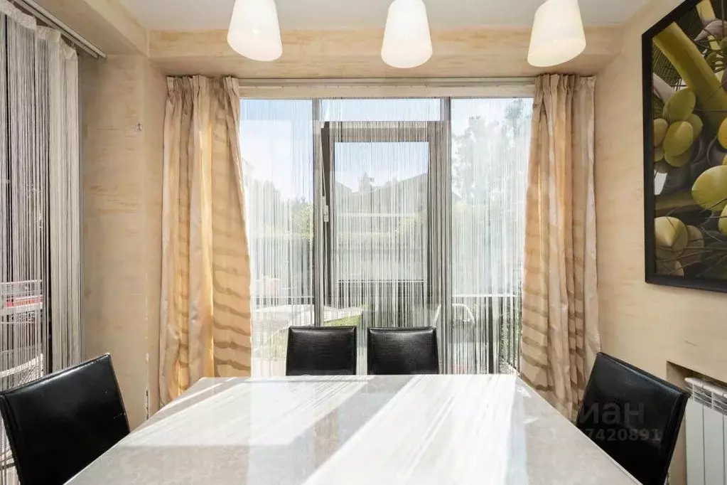 Дом в Иркутская область, Иркутск Байкальская ул., 352/4 (229 м) - Фото 2