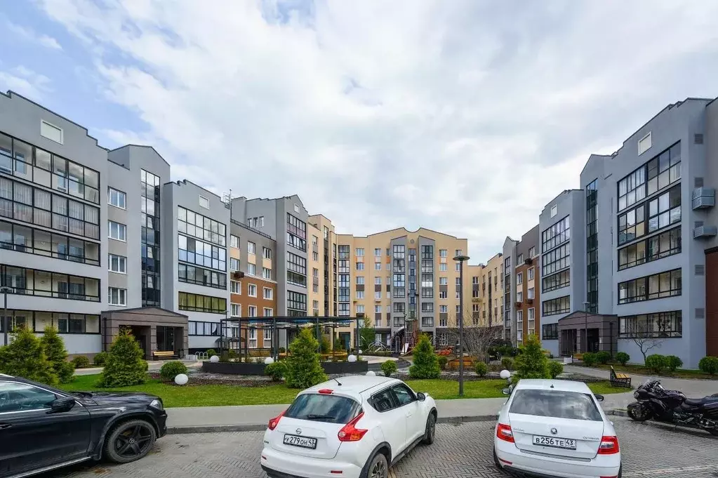 3-к кв. Кировская область, Киров ул. Дмитрия Козулева, 5 (72.4 м) - Фото 2