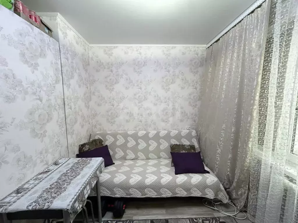 Комната Ямало-Ненецкий АО, Новый Уренгой ул. Геологоразведчиков, 2 ... - Фото 1