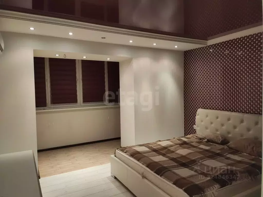 2-к кв. Тюменская область, Тюмень ул. 50 лет Октября, 24к1 (60.6 м) - Фото 1