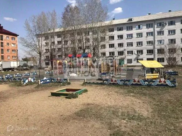 Комната Омская область, Омск пос. Амурский, ул. 3-я Челюскинцев, 99 ... - Фото 0