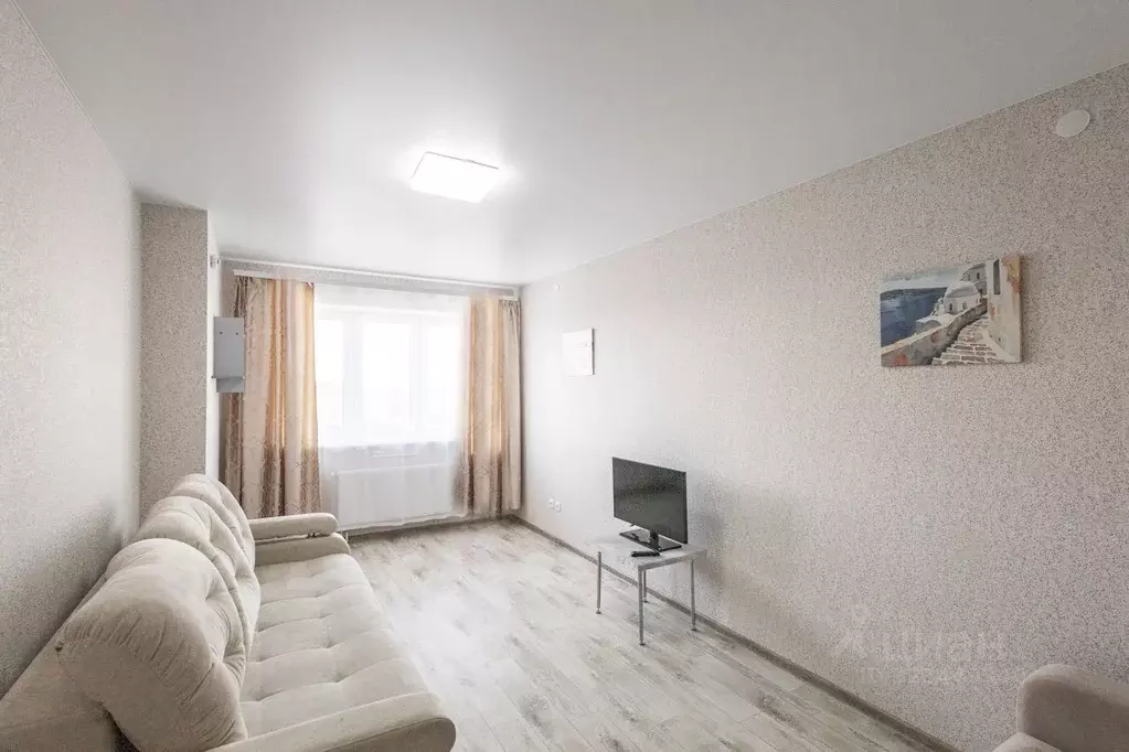 1-к кв. Омская область, Омск ул. 8-я Линия, 197А (41.1 м) - Фото 1