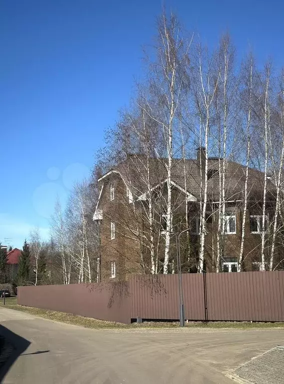 Дом 290 м на участке 15 сот. - Фото 1