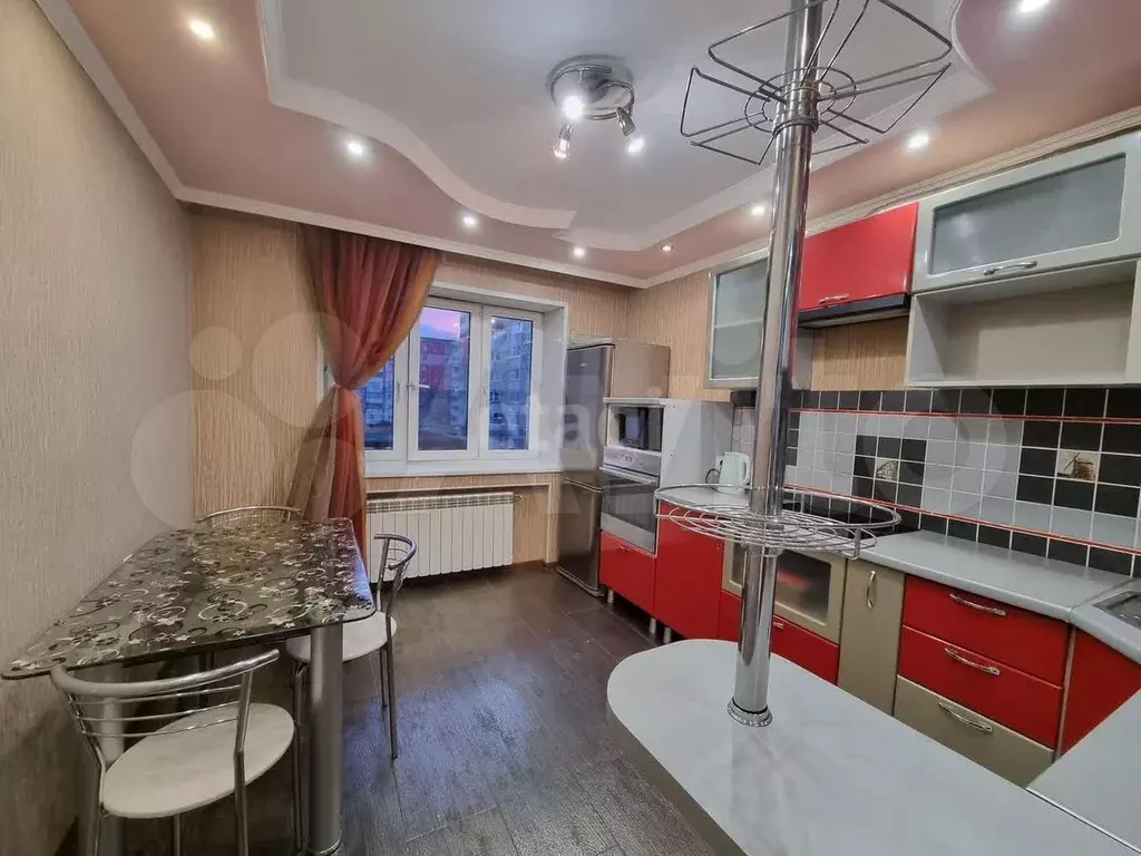 3-к. квартира, 80 м, 4/10 эт. - Фото 0