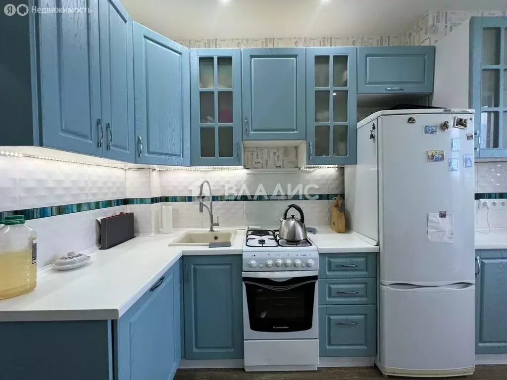 2-комнатная квартира: Калининград, улица Маршала Новикова, 11 (52.5 м) - Фото 1