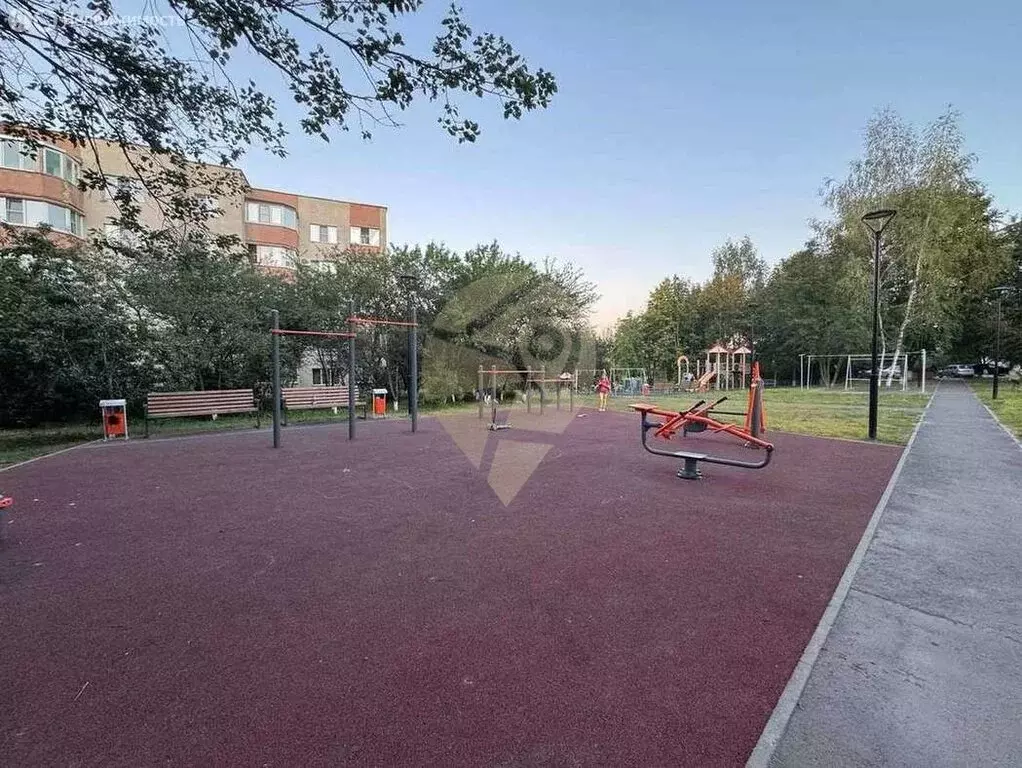 3-комнатная квартира: Старый Оскол, микрорайон Углы, 18 (71 м) - Фото 0