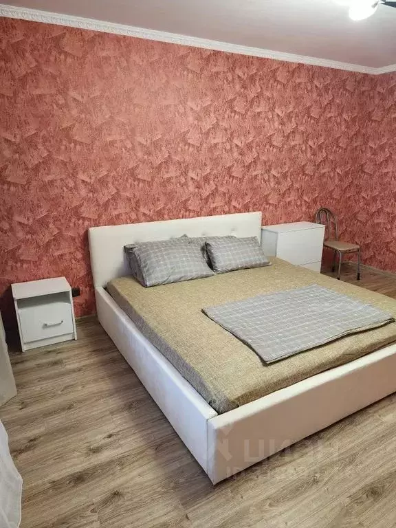 3-к кв. Смоленская область, Вязьма ул. Строителей, 10В (85.0 м) - Фото 0