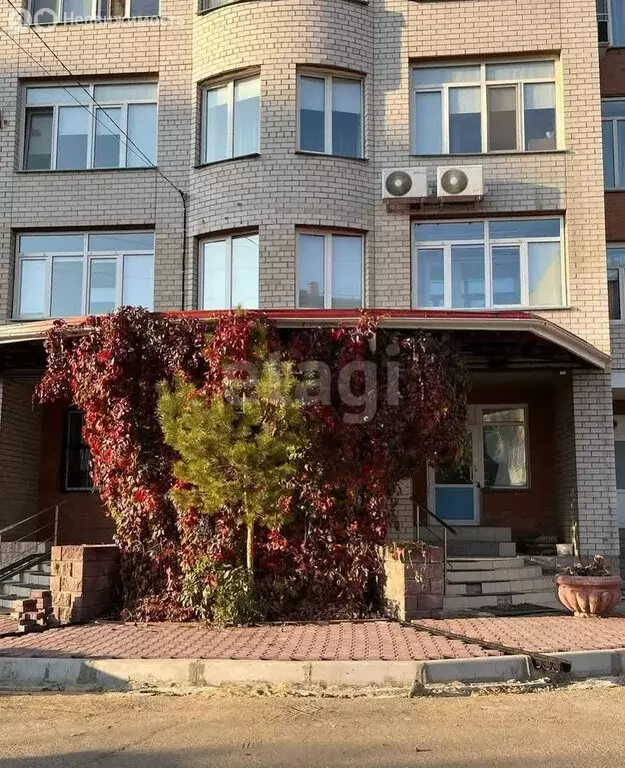 3-комнатная квартира: Омск, улица Масленникова, 72 (118 м) - Фото 0