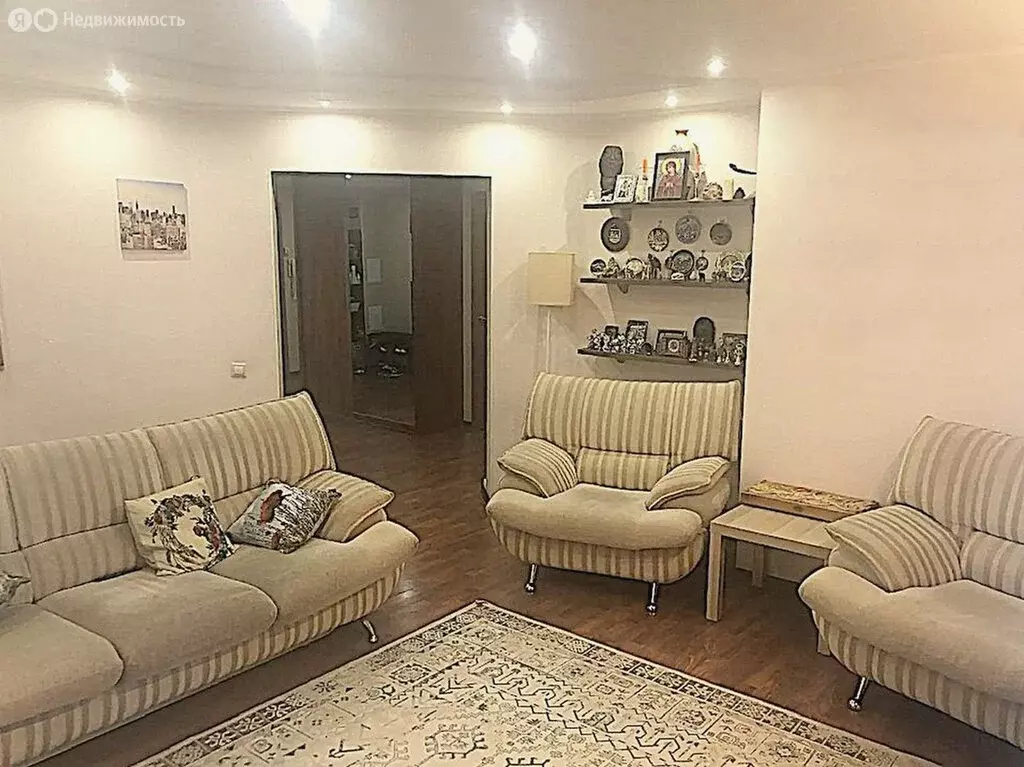 3-комнатная квартира: Тюмень, Уральская улица, 74к1 (82.3 м) - Фото 1