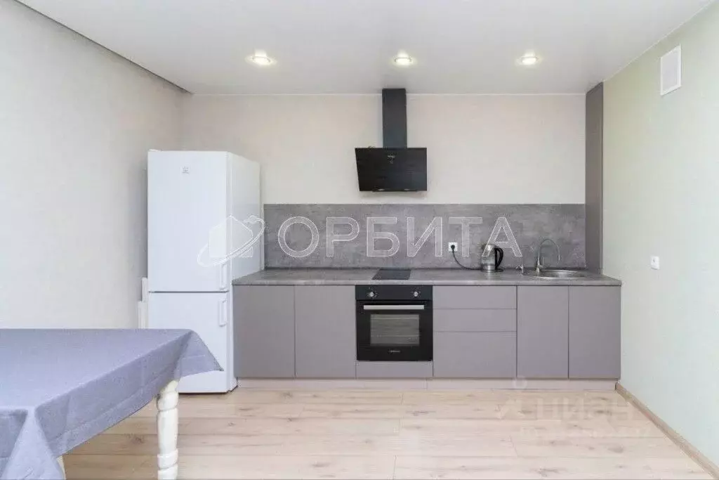 Студия Тюменская область, Тюмень ул. Монтажников, 59 (30.0 м) - Фото 1