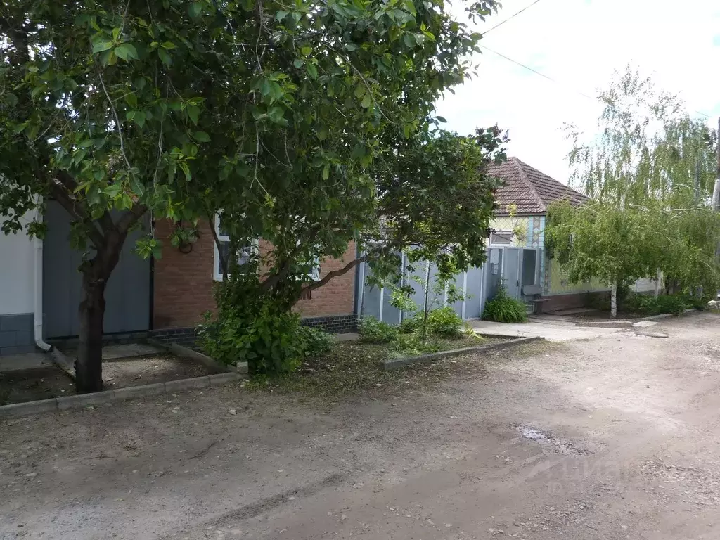 Дом в Ставропольский край, Светлоград г. Петровский муниципальный ... - Фото 1