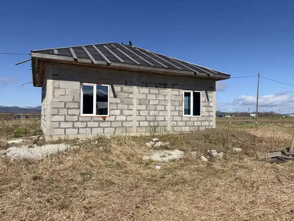 Участок в Сахалинская область, Южно-Сахалинск городской округ, с. ... - Фото 1