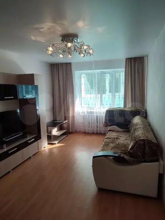 1-к. квартира, 40 м, 1/5 эт. - Фото 0