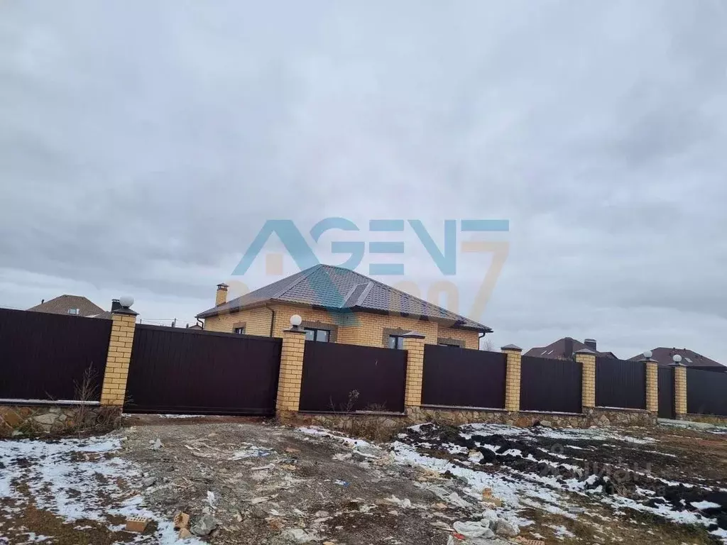 Дом в Белгородская область, Белгородский район, Тавровское с/пос, с. ... - Фото 1