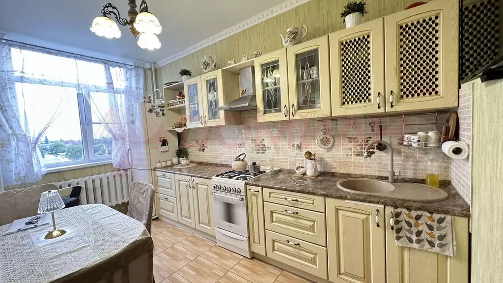 2-к. квартира, 72 м, 3/10 эт. - Фото 0