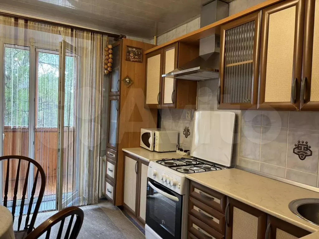 3-к. квартира, 65 м, 2/9 эт. - Фото 0