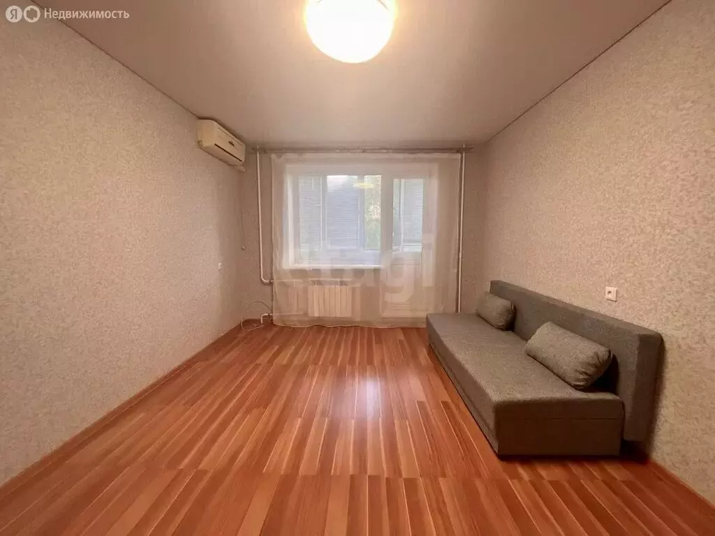 1-комнатная квартира: Оренбург, 16-я линия, 14 (38 м) - Фото 1