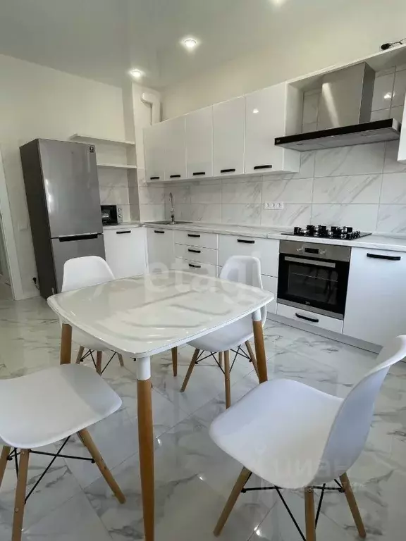 2-к кв. Крым, Симферопольский район, с. Мирное ул. Крымской Весны ... - Фото 1