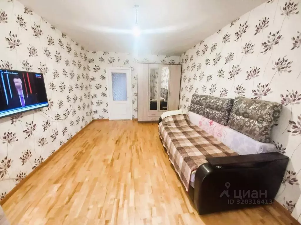 1-к кв. Орловская область, Орел Планерная ул., 73 (39.8 м) - Фото 0