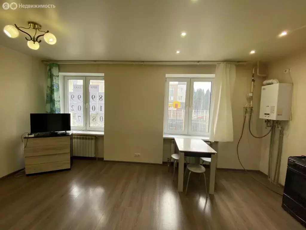Квартира-студия: Киров, Садаковская улица, 8А (29.5 м) - Фото 0
