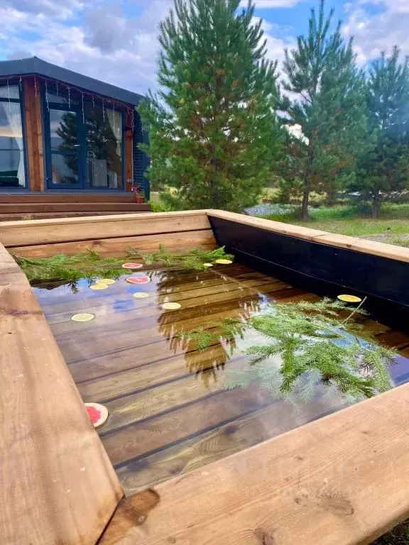 Дом в Свердловская область, Белоярский муниципальный округ, Изумрудный ... - Фото 1