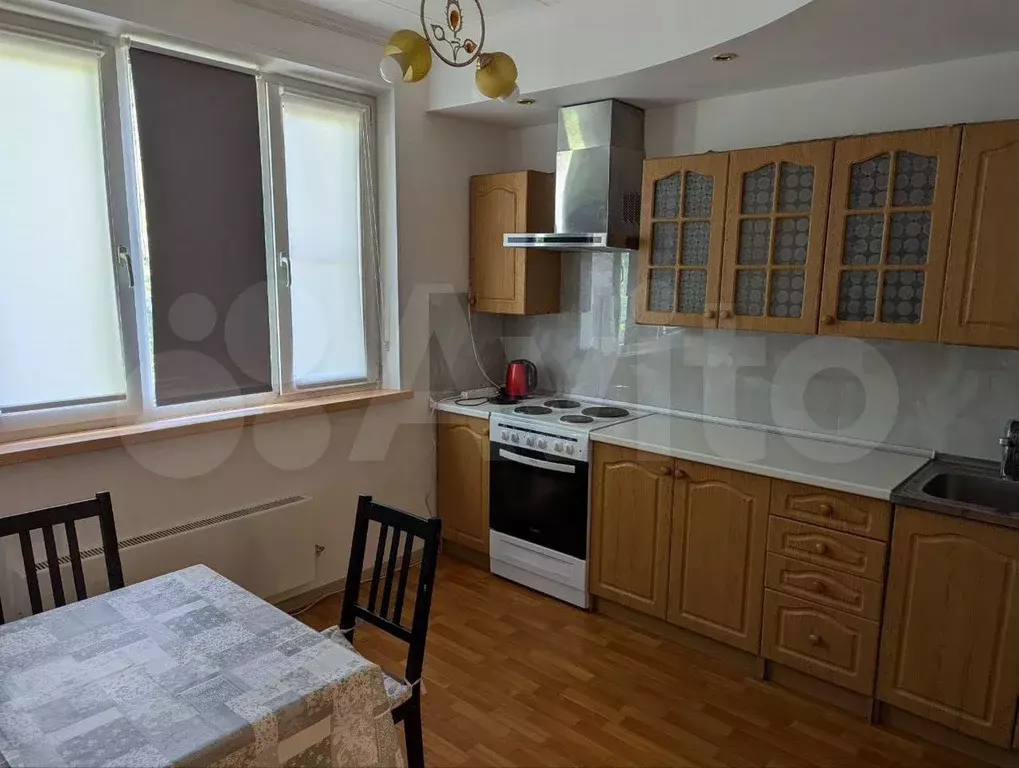 2-к. квартира, 60 м, 2/17 эт. - Фото 1