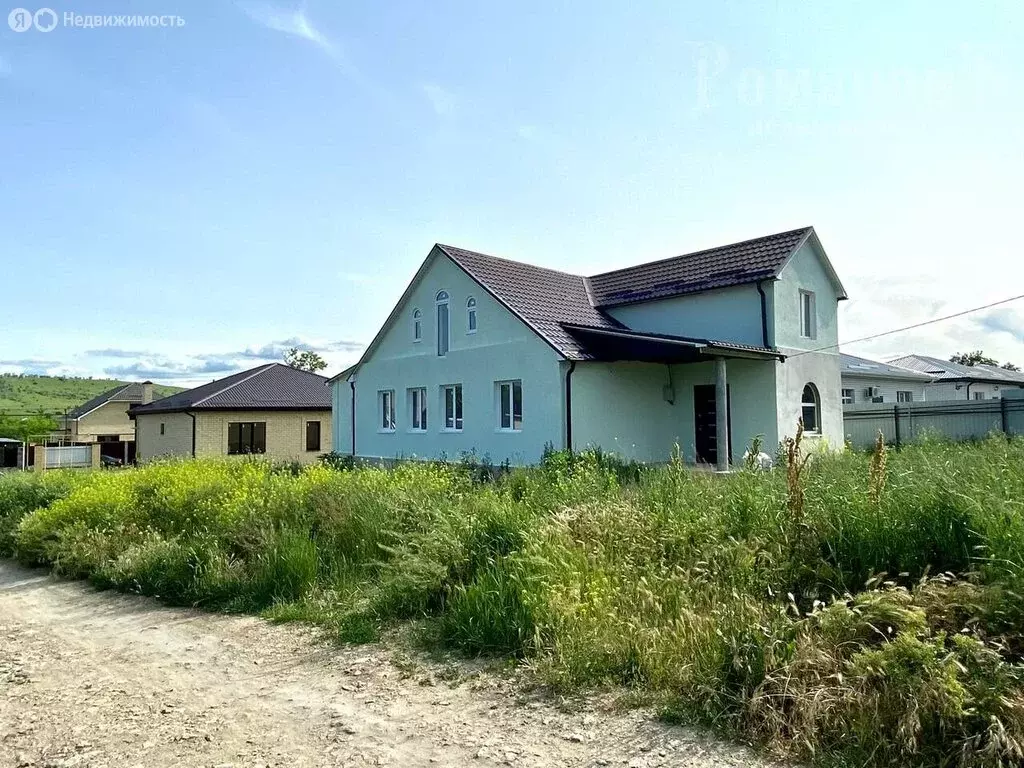 Дом в село Надежда, Трудовая улица, 39А (130 м) - Фото 1