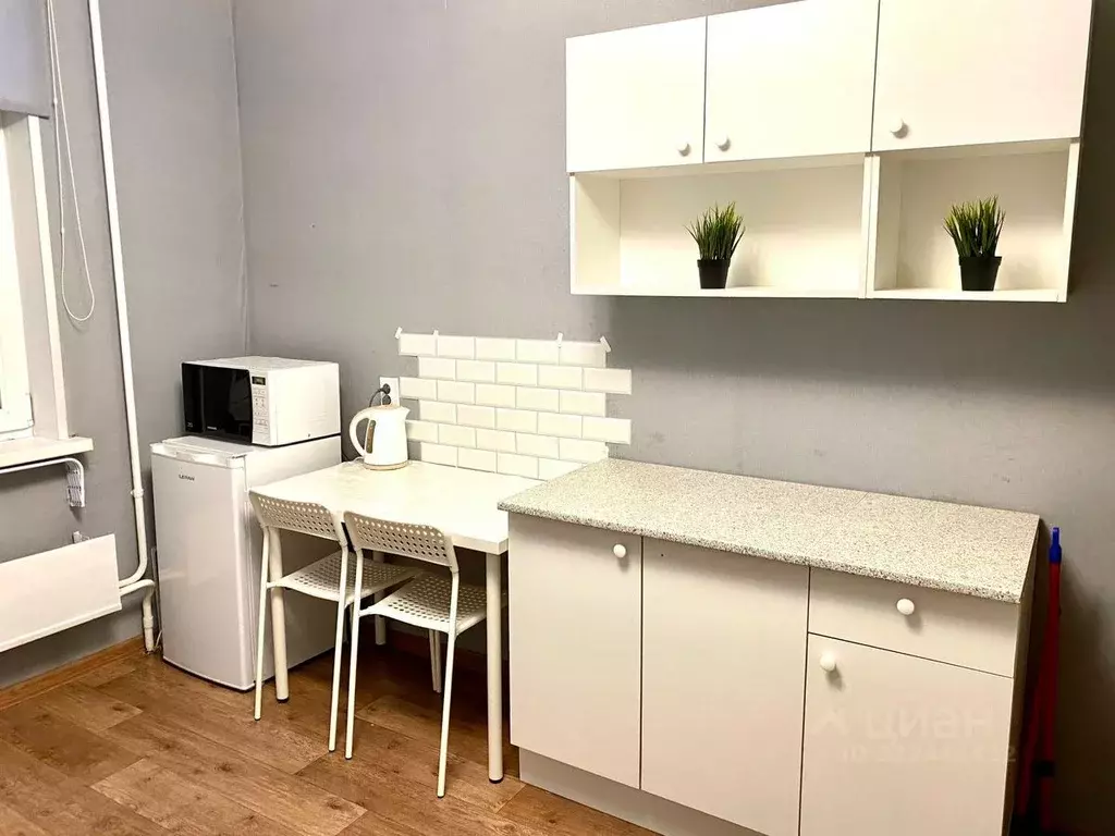 Комната Свердловская область, Екатеринбург ул. Хохрякова, 102 (12.0 м) - Фото 0