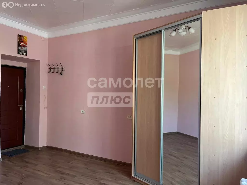1к в 8-комнатной квартире (15.7 м) - Фото 0