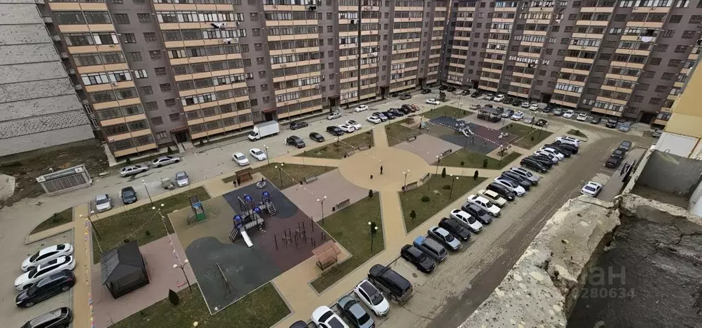 3-к кв. Дагестан, Каспийск ул. Зейнудина Батманова, 14А (91.0 м) - Фото 1