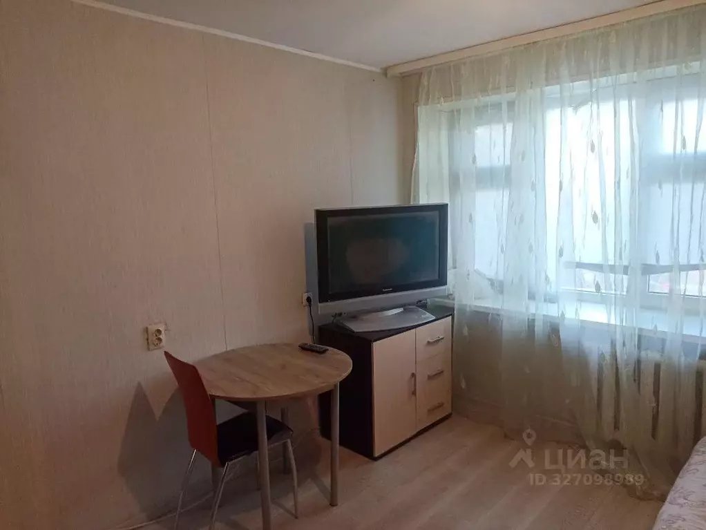 Комната Тюменская область, Тюмень ул. Республики, 218 (28.0 м) - Фото 1