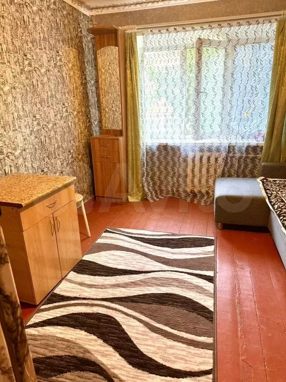 Комната 13 м в 5-к., 2/4 эт. - Фото 1