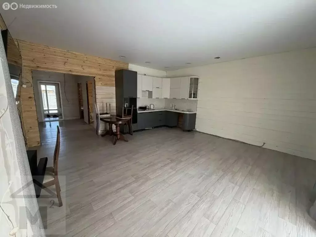 Дом в Усть-Абаканский район, село Калинино (136 м) - Фото 1