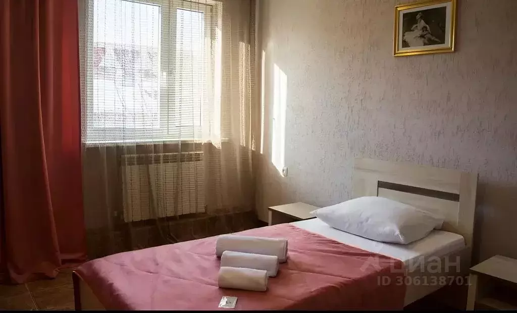 Комната Тюменская область, Тюмень ул. Ватутина, 11 - Фото 1