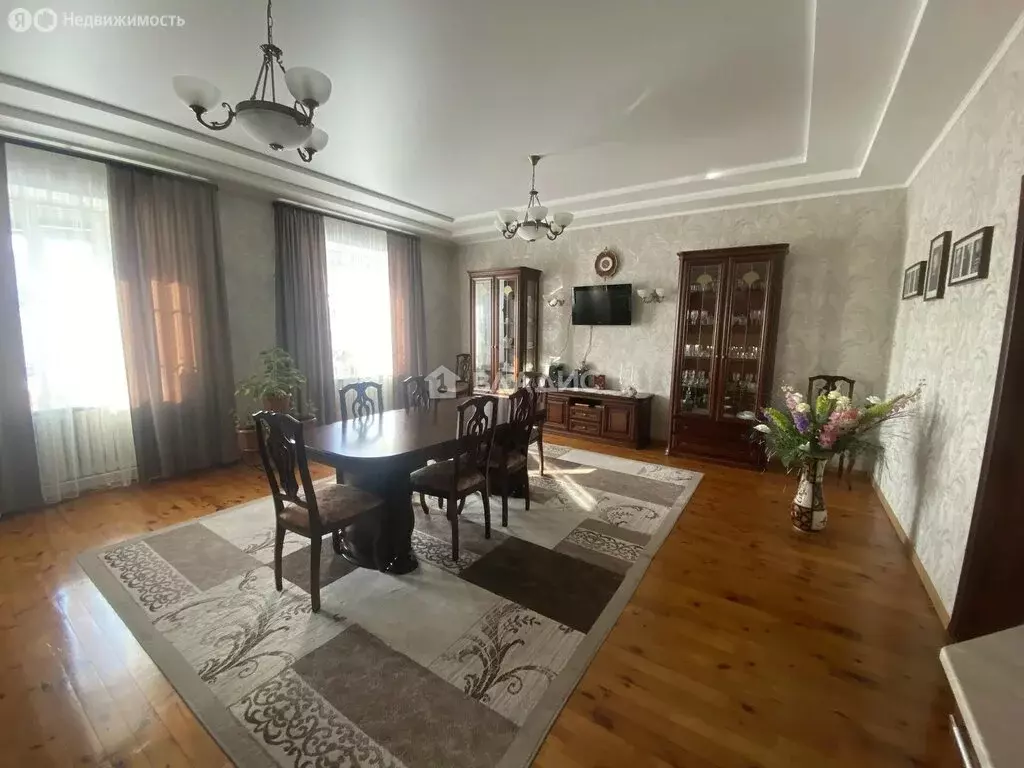 Дом в Республика Башкортостан, Стерлитамак (291.9 м) - Фото 2