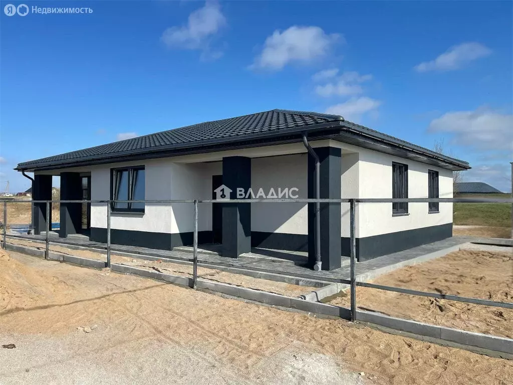 Дом в Калининградская область, Гурьевский муниципальный округ, посёлок ... - Фото 1