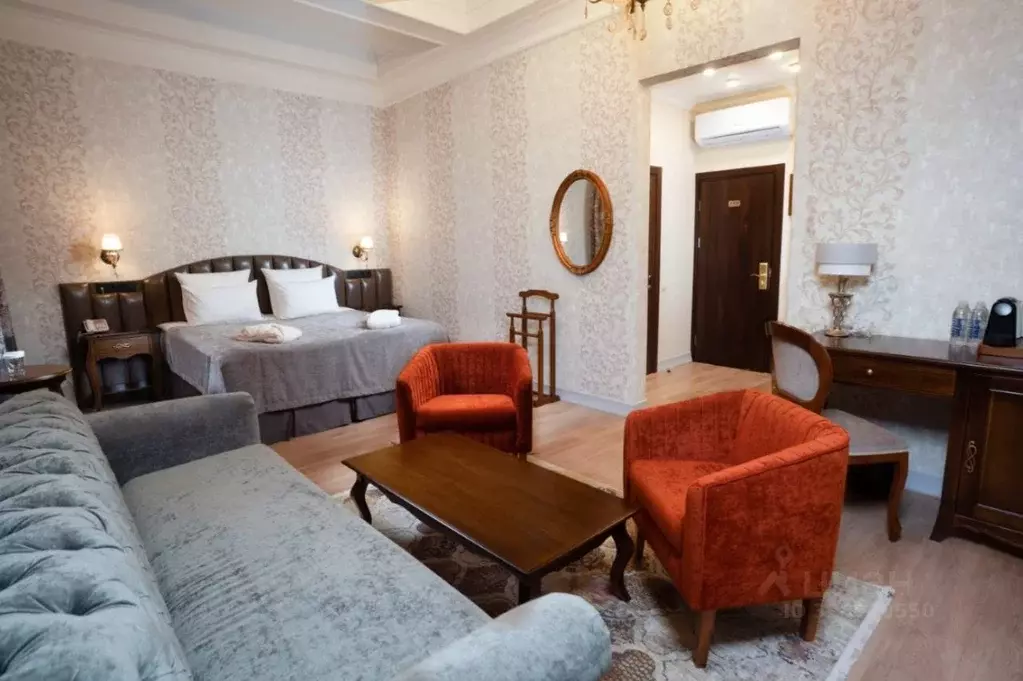 Комната Санкт-Петербург наб. Реки Мойки, 26 (33.0 м) - Фото 1
