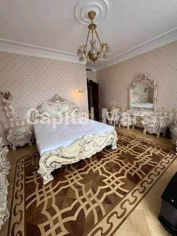 3-к. квартира, 145 м, 4/11 эт. - Фото 0