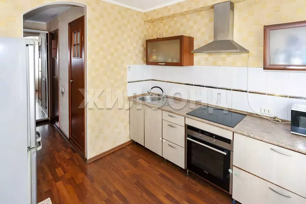 2-к кв. Алтайский край, Барнаул Взлетная ул., 45А (45.7 м) - Фото 0