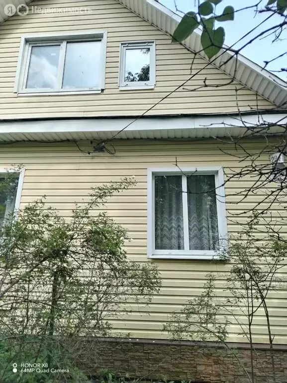 Дом в Лужский район, городской посёлок Толмачёво, улица Толмачёва, 28 ... - Фото 0